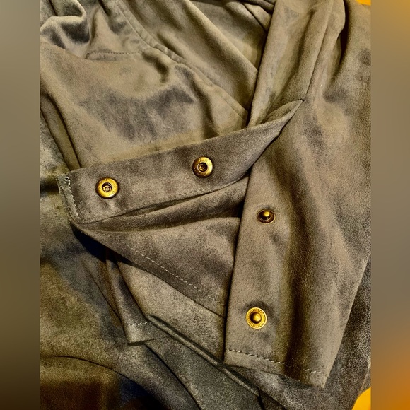 LN KUT FROM THE KLOTH JACKET. FEELS LIKE SUEDE BUT MACHINE WASH  & DRY. DARLING - Picture 6 of 10